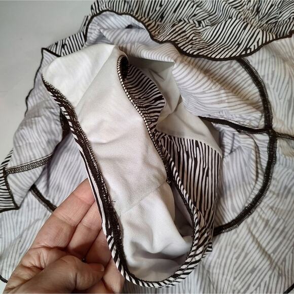 Kenneth Cole Reaction Tummy Control Zebra Print Halter Top Swim Suit Size Small - Picture 2 of 8